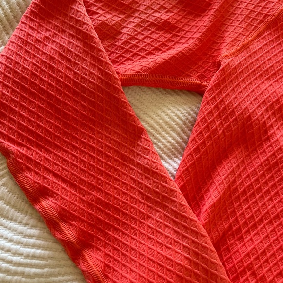 OFFICIAL Barry’s Bootcamp x LUNE brand top NWT - Picture 7 of 11